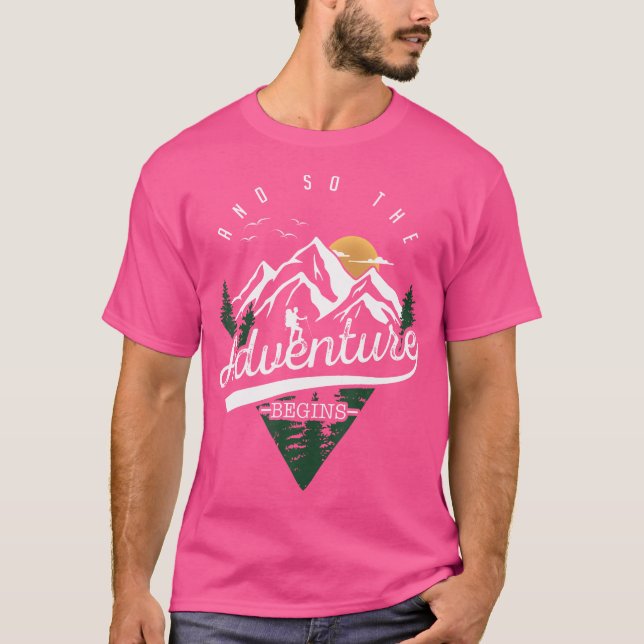 Camiseta Y Así La Aventura Comienza A Camping Hiki (Anverso)