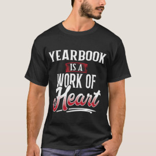 Camiseta YEARBOOK es una obra de teatro para mujeres