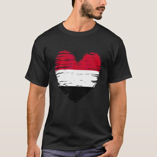 Camiseta Yemen Corazón de la bandera yemení Orgullo yemení (Anverso)