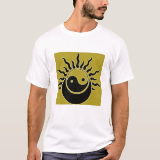 Camiseta ying yan dorado con luna y sol