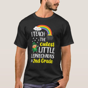 Camiseta yo enseño el pequeño leprechauns más lindo de 2º g