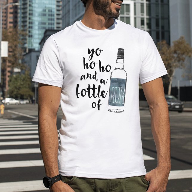Camiseta Yo Ho y una botella de Rum (Subido por el creador)