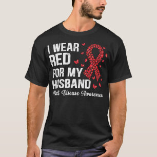 Camiseta Yo uso rojo para mi marido apoyo la enfermedad car