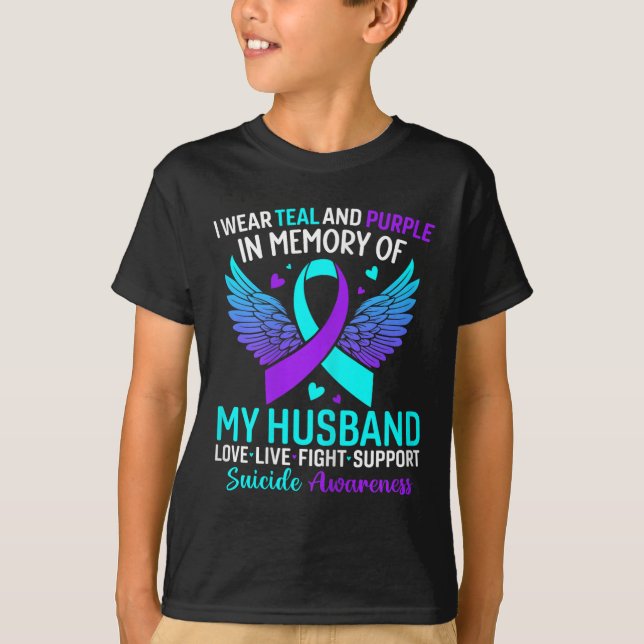 Camiseta Yo Uso Verde azulado Y Morado Para Mi Esposo Suici (Anverso)