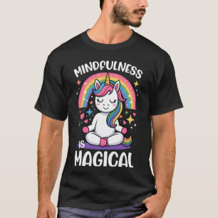 Camiseta Yoga de mindfulness de unicornio lindo