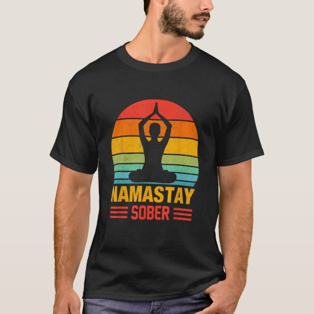 Camiseta Yoga Meditate Exhale Inhale Tipsy Bebe Namasta (Anverso)