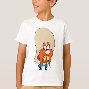Camiseta Yosemite Sam ondea en las caderas