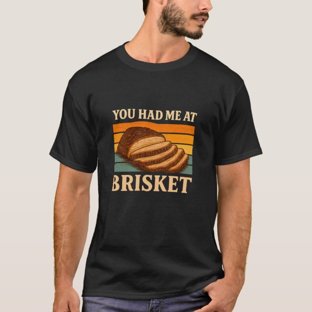 Camiseta You Had Me at Brisket Retro Sunset BBQ Smoker Food (Anverso)
