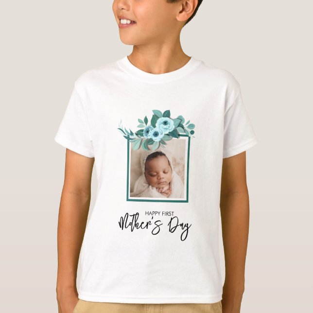 Camiseta Your First Mother's Day Rose Greenery Photo (Anverso)