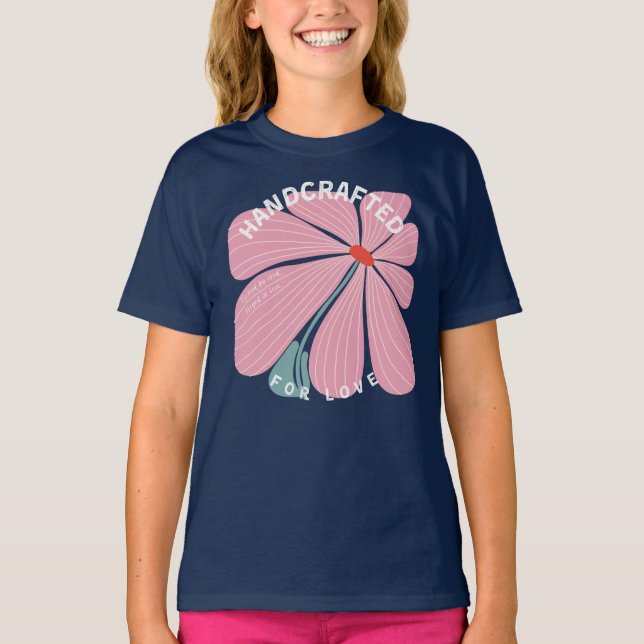 Camiseta Youth Girls' Handcrafted For Love (Anverso)