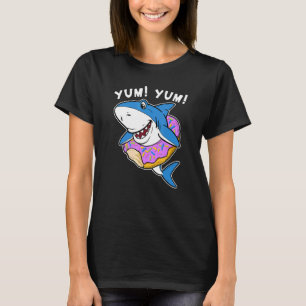 Camiseta Yum Yum Donut Shark Doughnut Fish