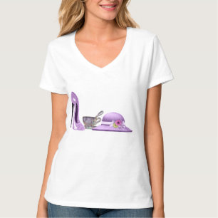 Camiseta Zapato del estilete de la lila, gorra y arte de la