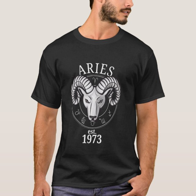 Camiseta Zodiac Aries Ram Born in 1973 (Anverso)