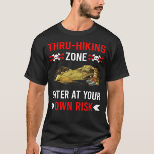 Camiseta Zona De Riesgo A Través Del Senderismo