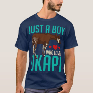 Camiseta Zoológico de África Solo un chico que ama a Okapi