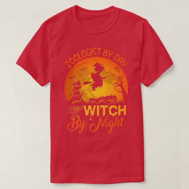 Camiseta Zoólogo De Día Bruja De Noche Zoólogo Halloween (Diseño del anverso)