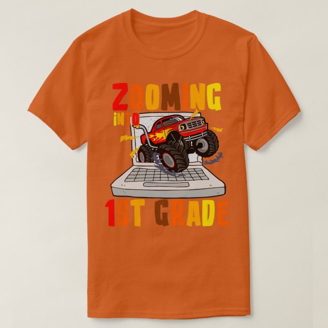 Camiseta Zooming En Camión Monstruo De Primer Grado (Diseño del anverso)