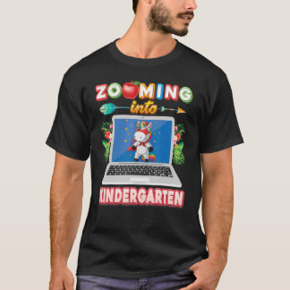 Camiseta Zooming Into Kindergarten Grade Virtual Unicorn Ki
