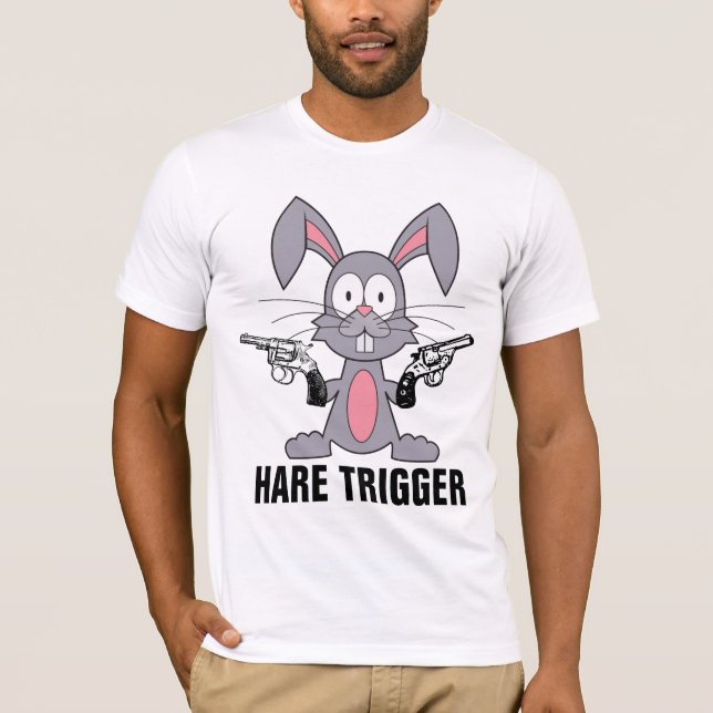 CAMISETAS CON CONEJOS ARMADOS, DISPARO FÁCIL (Anverso)