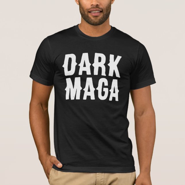 CAMISETAS OSCURAS DE MAGA TRUMP (Anverso)