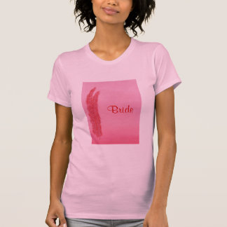 Camisetas Rojas de plumas rosadas
