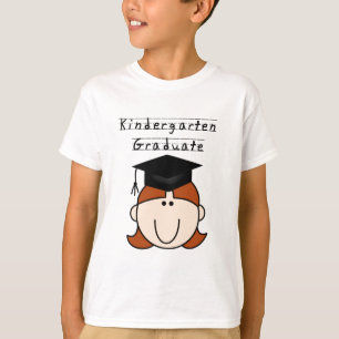 Camisetas rojas del graduado de la guardería del