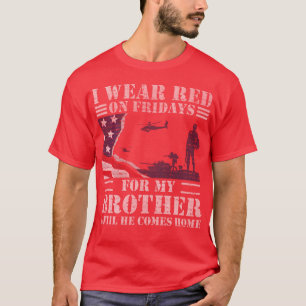Camisetas rojo de viernes para los militares