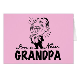 Camisetas y regalos nuevos y sonrientes