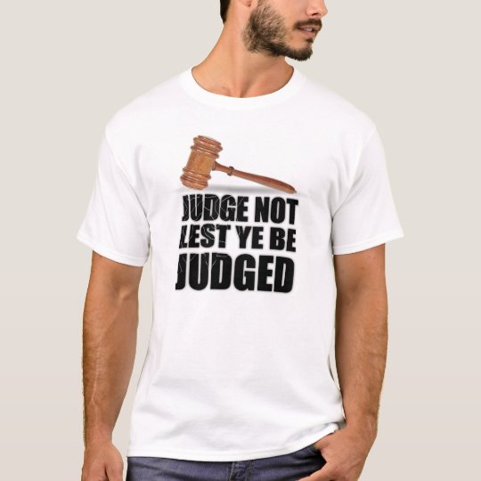 Camisetas y ropa del "juez no"