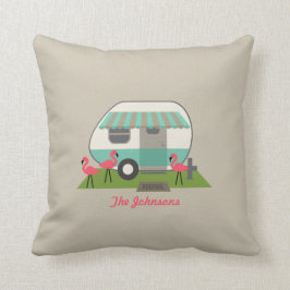 Campista retro con la almohada de los flamencos