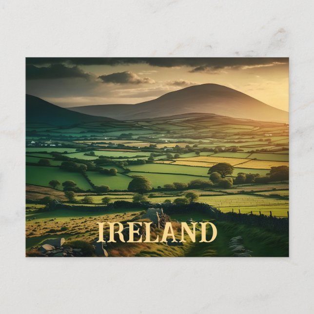 Campos de la postal de Irlanda verde (Anverso)