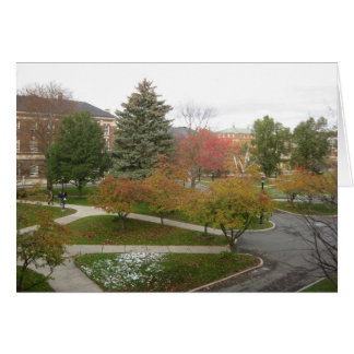 Campus de RPI mientras la nieve se derrite en octu