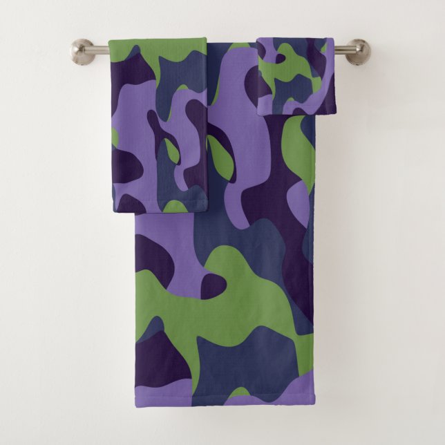 Camuflaje abstracto verde morado y azul (In situ)