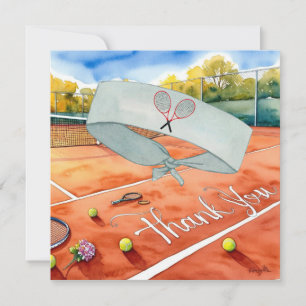 Cancha de tenis con agradecimiento en la cancha