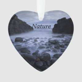 Canciones y rocas a lo largo del ornamento costero