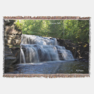 Canyon Falls arroja manta