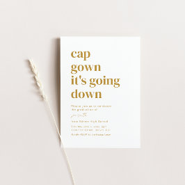 Cap Gown está cayendo en la invitación a Grad Part