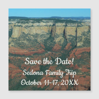 Capas de rocas rojas en Sedona Arizona