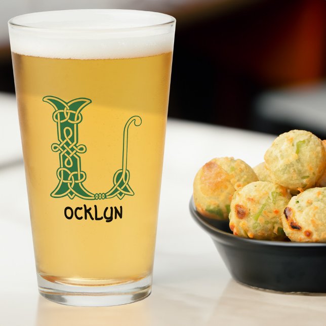 Capital decorativa del nudo celta del siglo XVI L (Subido por el creador)