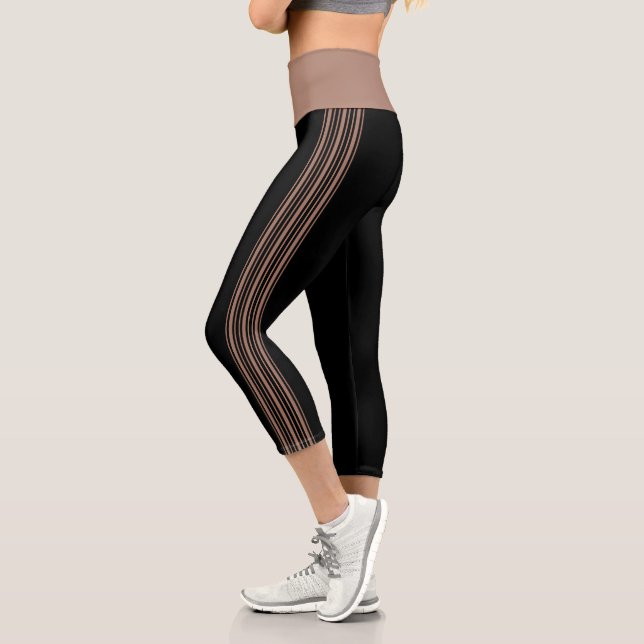 Capri Delgado Stripe Negro y Mocha Yoga Pants Leggings (Izquierda)