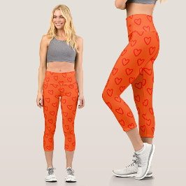Capri Leggings con patrón de corazones rojos naranja bri