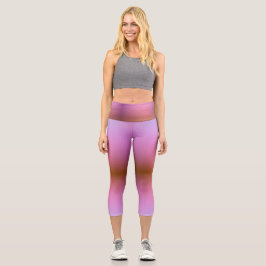 Capri Una persona que lleva leggings con gradiente rosa 