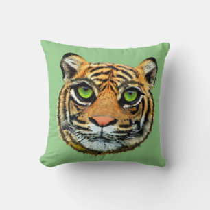 Cara de Tigre Salvaje en Almohada Verde
