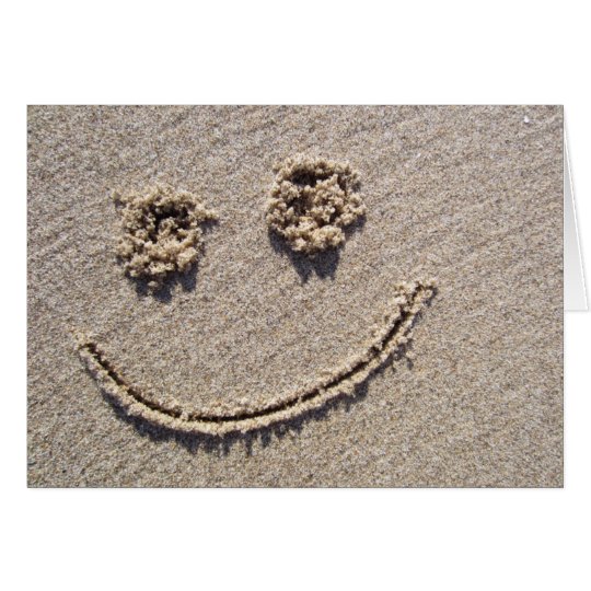 Cara sonriente en la tarjeta de felicitación de la