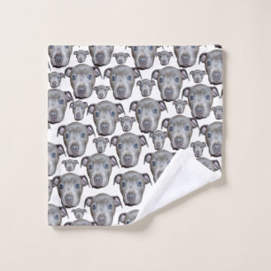 Caras de cachorro Staffordshire Bull Terrier