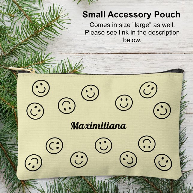 Caras felices negras en bolsa accesoria amarilla - (Small Accessory Pouch - Happy Faces Black on Yellow by Leapfroglisics shop)