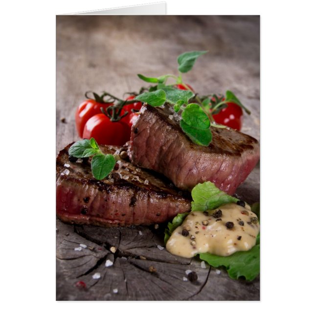 Carnes de barbacoa a la parrilla con hierbas fresc (Frente)