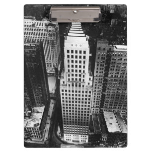 Carpeta De Pinza 1960: Una vista aérea de un rascacielos de
