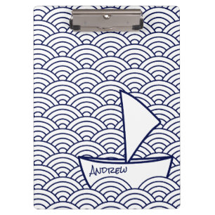 Carpeta De Pinza Barco en el tablero de las ondas