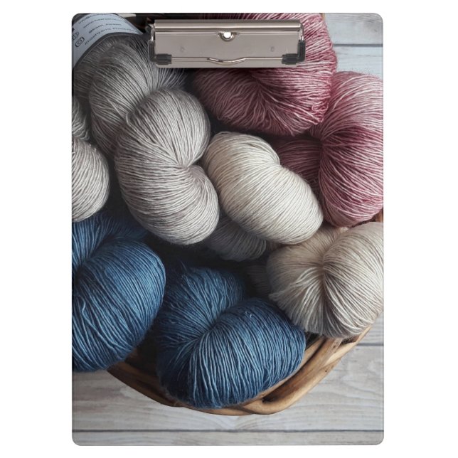 Carpeta De Pinza Barras de Yarn Artístico en la canasta (Anverso)